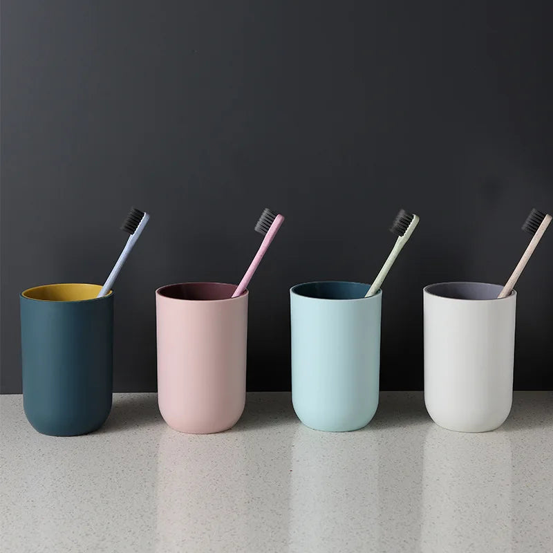 Portable toothbrush holder, Toothbrush cup, easy to clean, durable, Convenient, orderly, Multifunctional plastic toothbrush hold