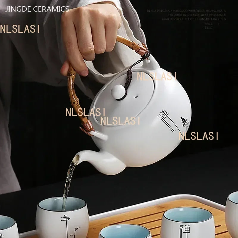 680ml Large Capacity Ceramic Teapot Zen Beam Pot Home Beauty Tea Set White Porcelain Tea Infuser Traditional Tea Accessories