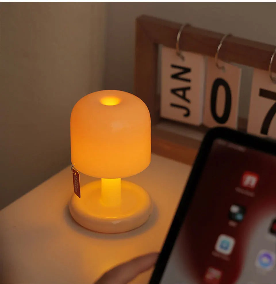 LED Touch Table Lamp Sunset Night Light USB Rechargeable Desk Lamp Creative Atmosphere Light for Bedside Bedroom Bar Living Room