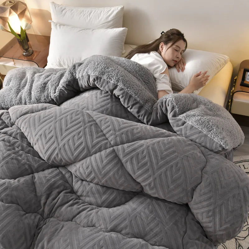 Super Warm Lamb Cashmere Quilt Winter Blanket Velvet Fabric Quilts Thickened Comforter Core Queen Full Size Weighted Blankets