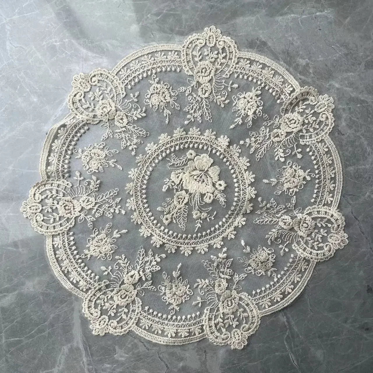 33cm Beautiful Pattern Table Mat Elegant Flower Embroidery Lace Coffee Cup Mat Vase Table Lamp Ornament