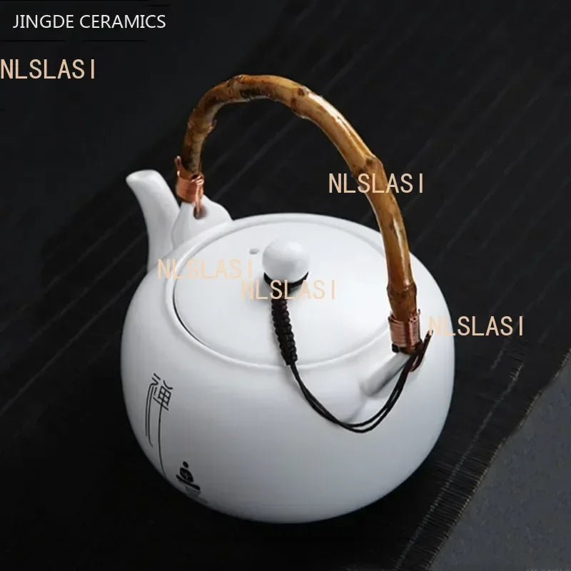 680ml Large Capacity Ceramic Teapot Zen Beam Pot Home Beauty Tea Set White Porcelain Tea Infuser Traditional Tea Accessories