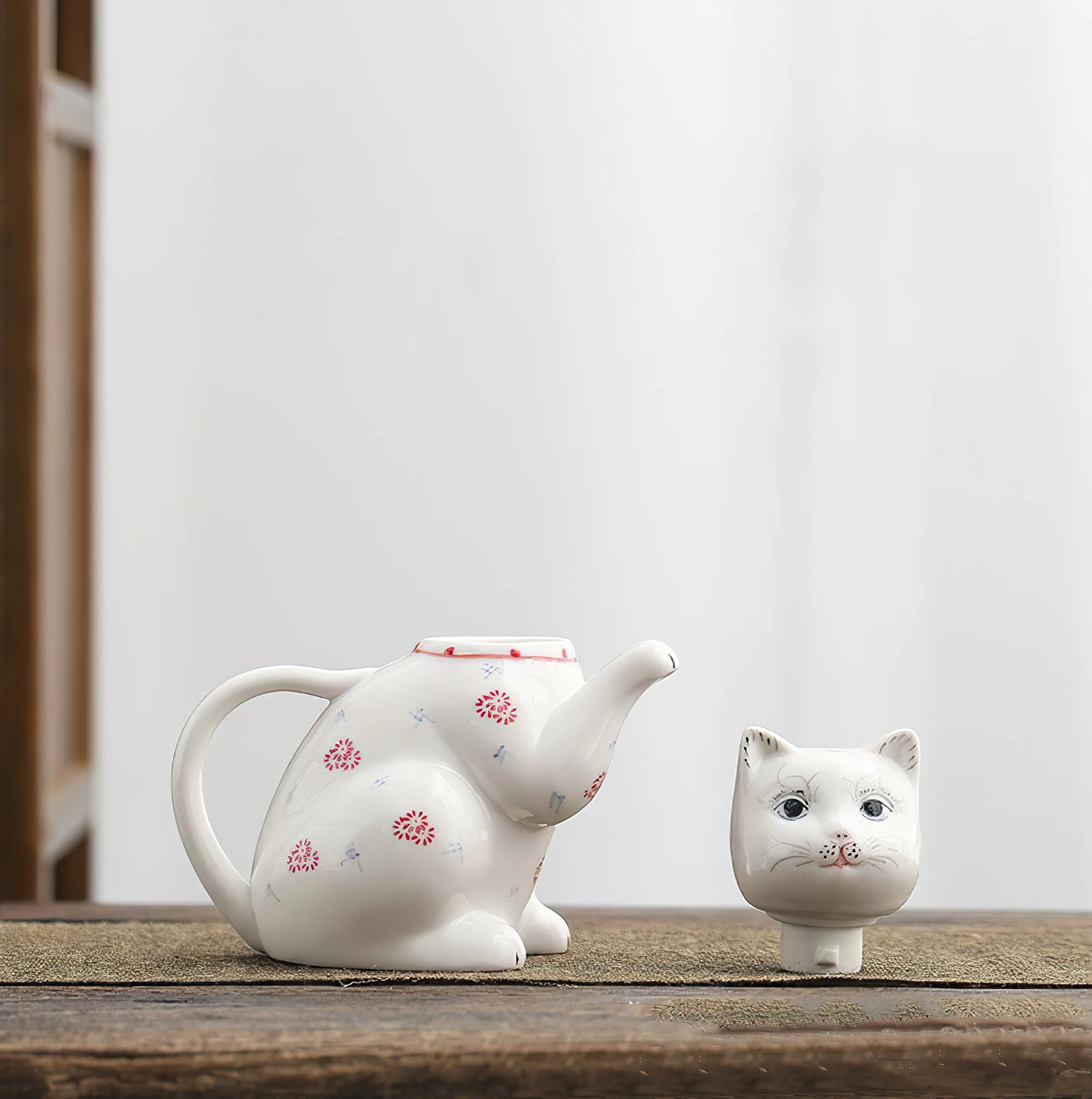 Ceramics Teapot WaterWare Cat Kettle Porcelain FlagonPot Drink Juice Bottle Bone China Jug Drinkware Household Kitchen Supplies