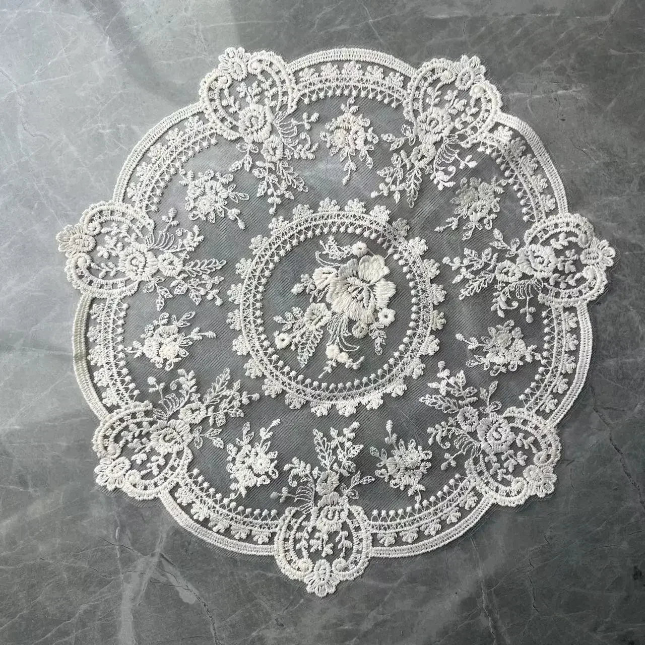 33cm Beautiful Pattern Table Mat Elegant Flower Embroidery Lace Coffee Cup Mat Vase Table Lamp Ornament